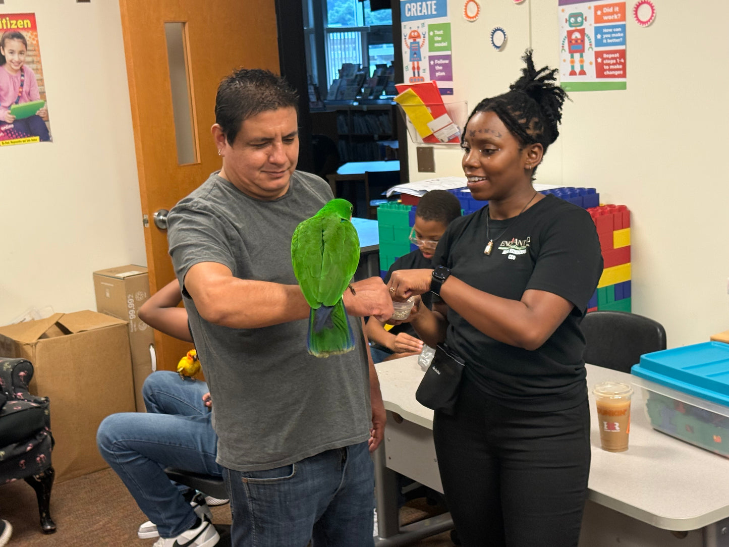 STEM in Motion: Zoology & Life Sciences Course