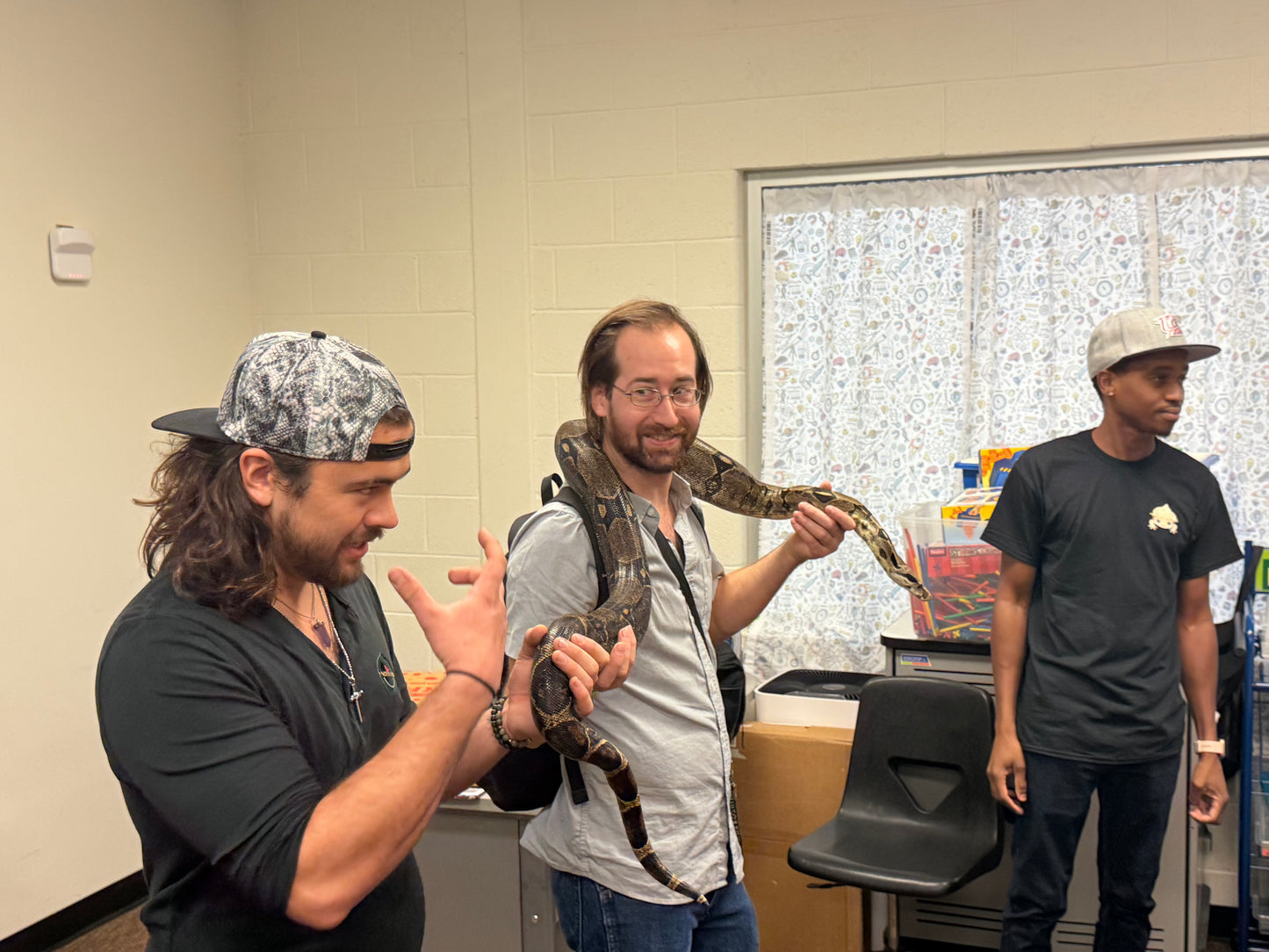 STEM in Motion: Zoology & Life Sciences Course